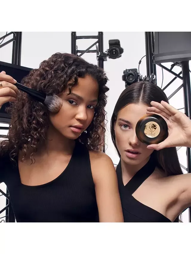 Хайлайтер Teint Idole Ultra Wear CE для преображения кожи Lancôme, 01 Light Glow — фото 3