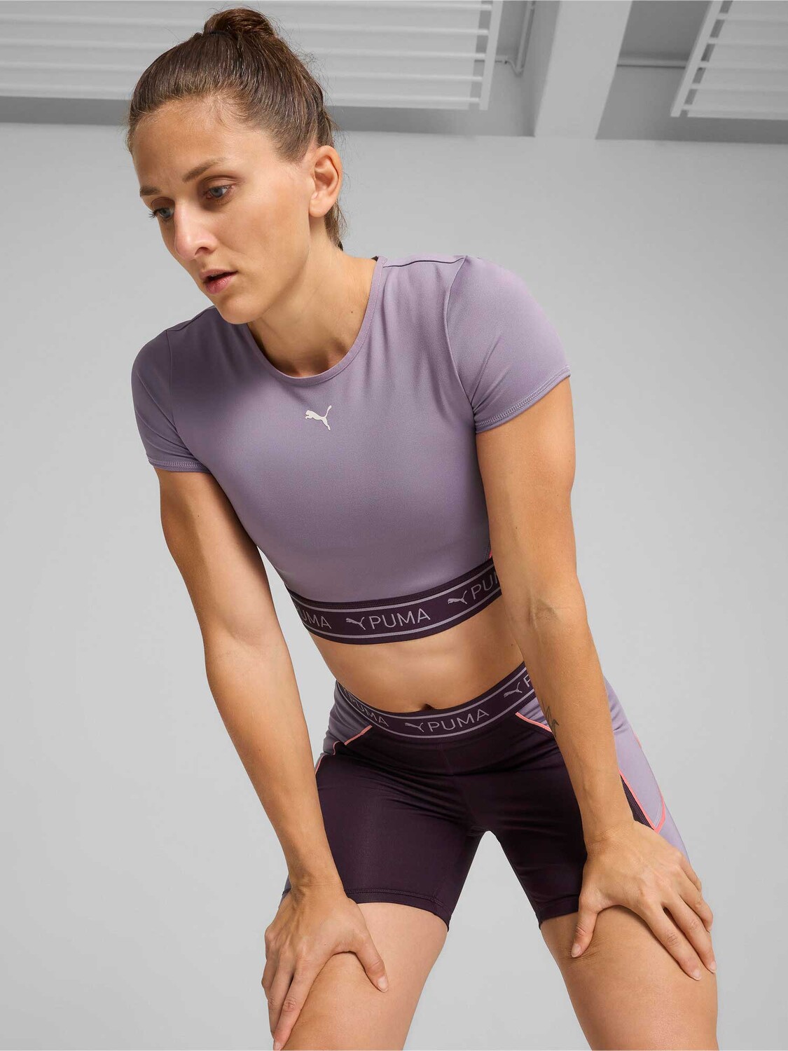 

Футболка Puma STRONG BABY TEE - SHORT, фиолетовый