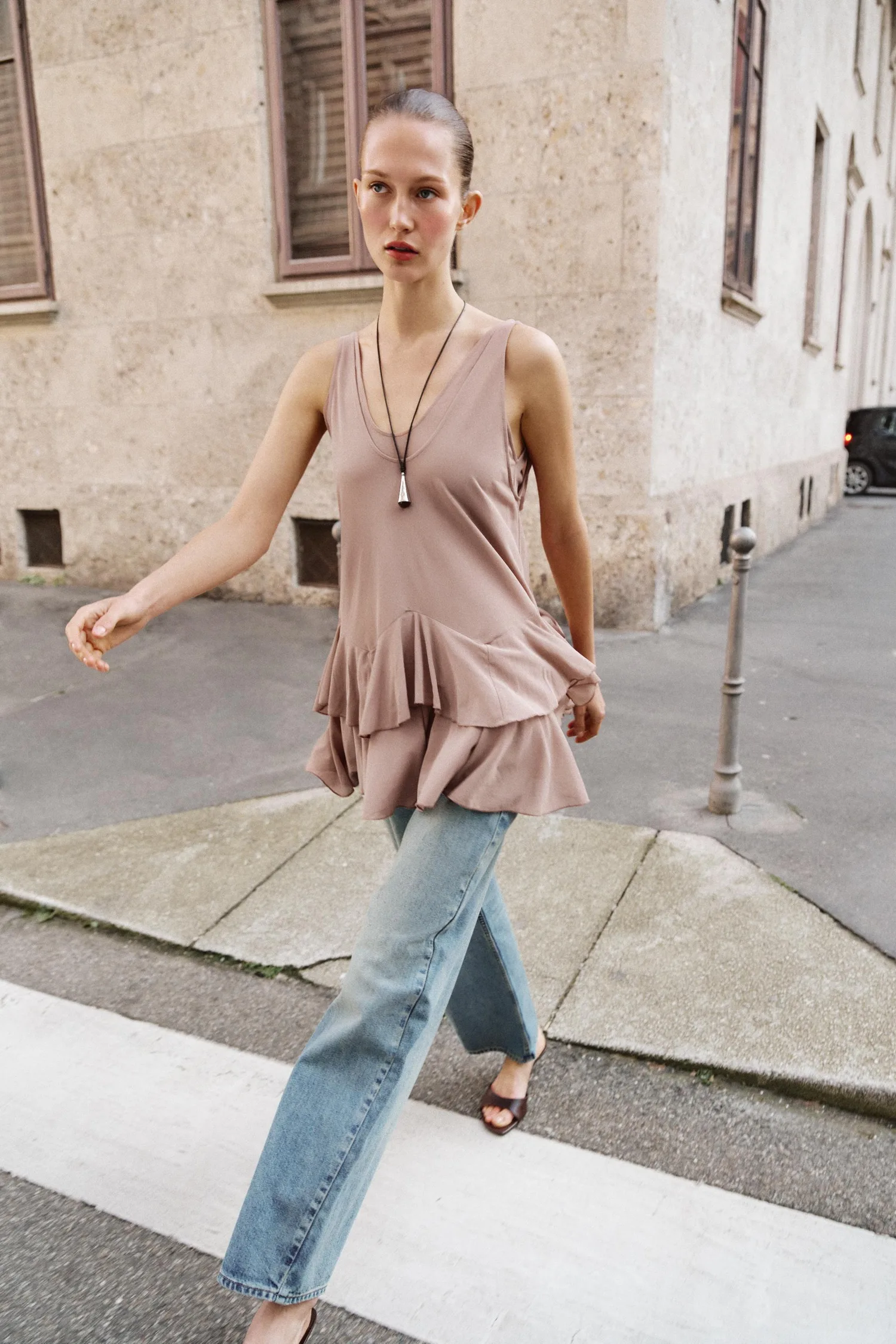 Zara Короткое платье с оборочками