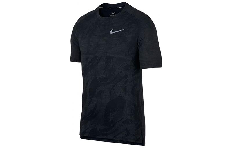 

Футболка мужская черная Nike, черный