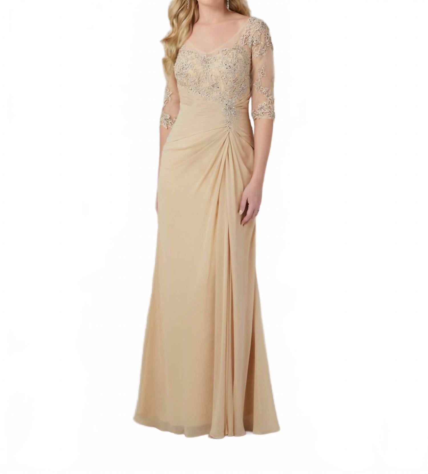 

Повседневное вечернее платье с круглым вырезом и рукавами три четверти в песочном цвете Christina Wu