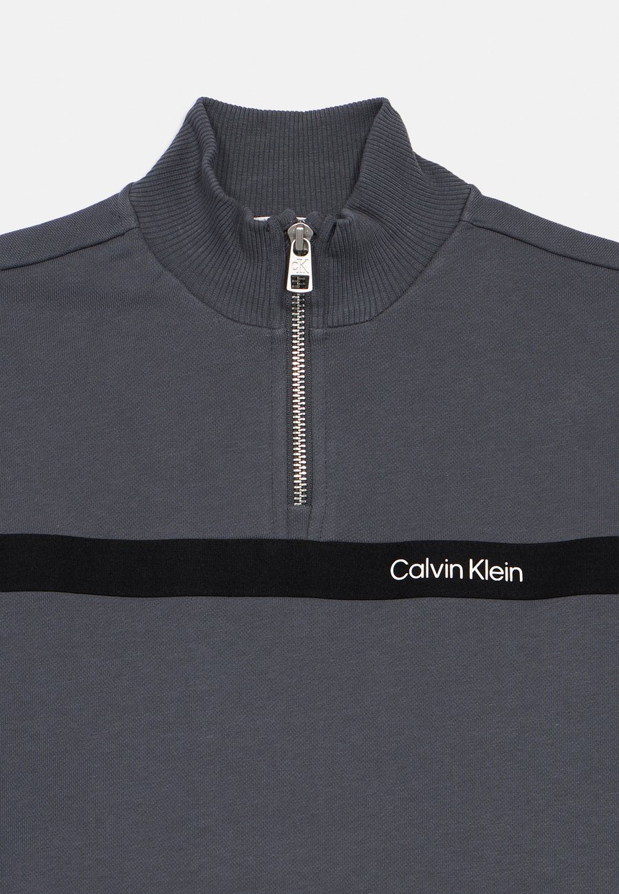 Толстовка Calvin Klein Jeans HALF ZIP TAPE UNISEX SET, Coal/Dark Grey — фото 4