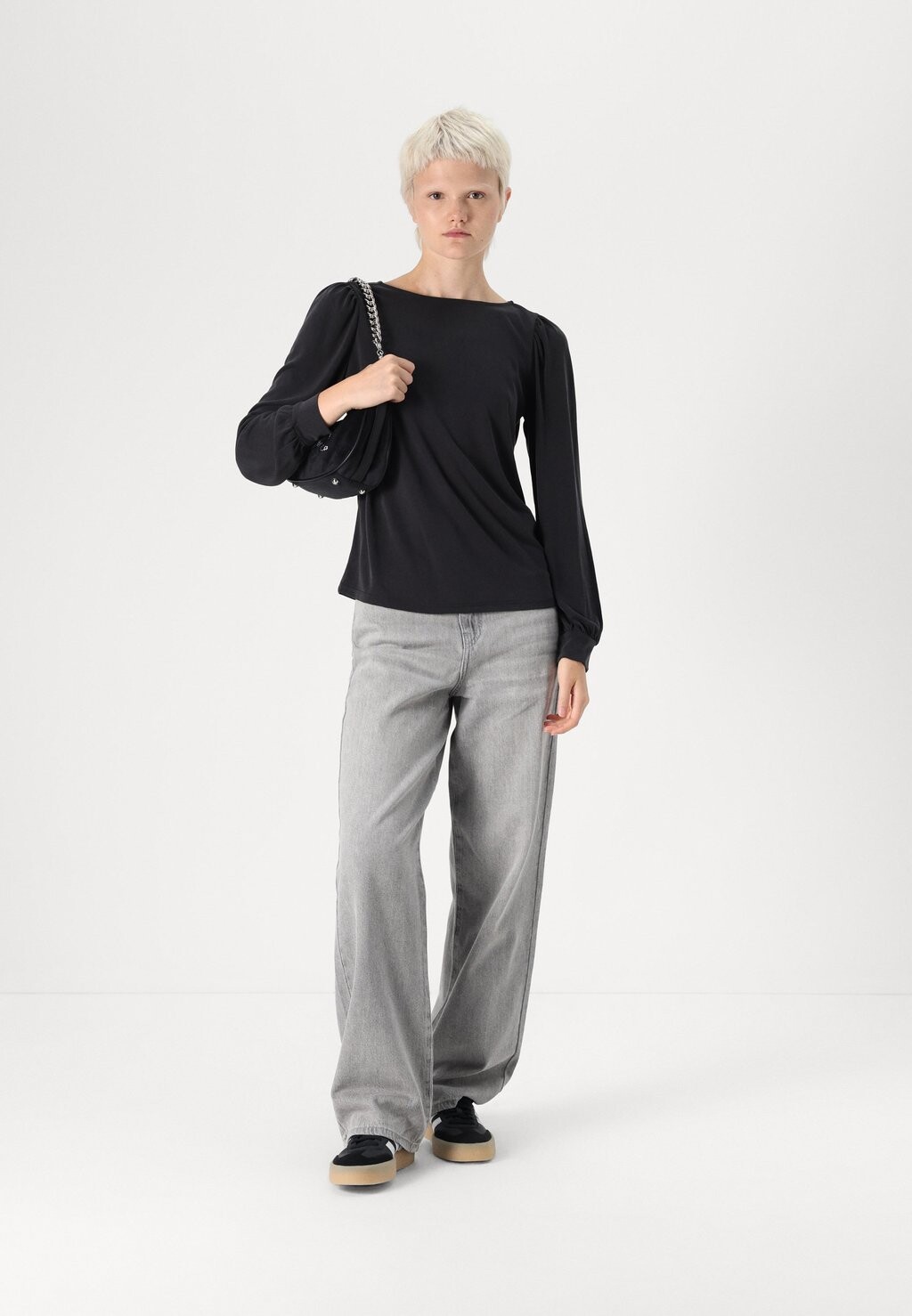 

Топ с длинными рукавами ONLFREE LIFE BOATNECK ONLY, черный