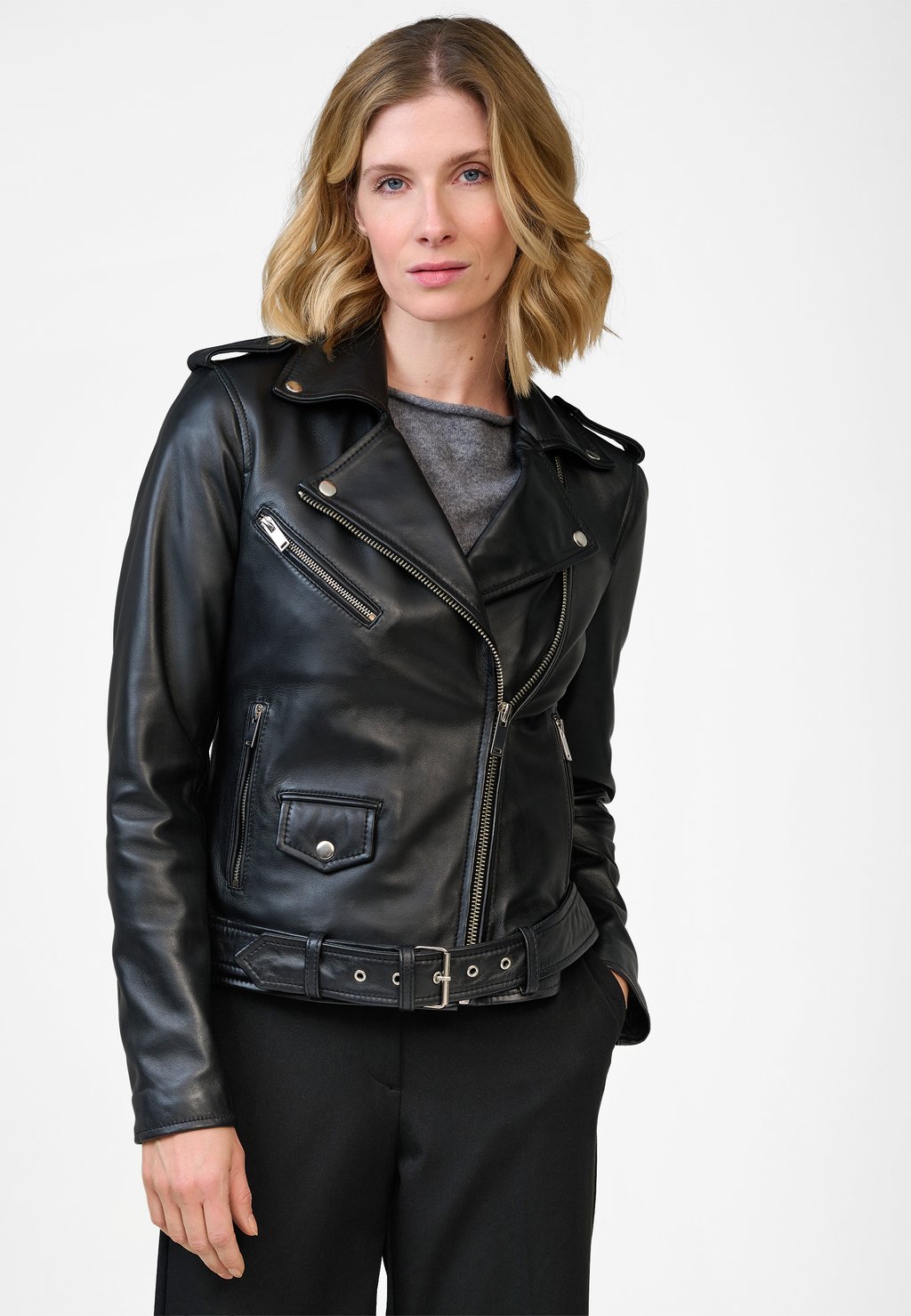 

Блейзер YARA - Leather jacket Ricano, черный
