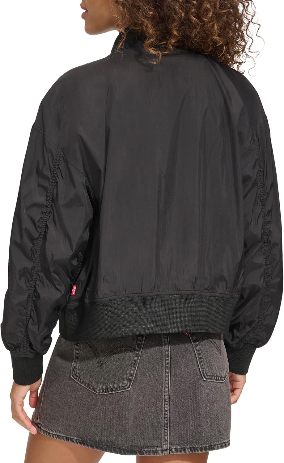 Женская куртка Levi's облегченная короткая, черный — фото 3