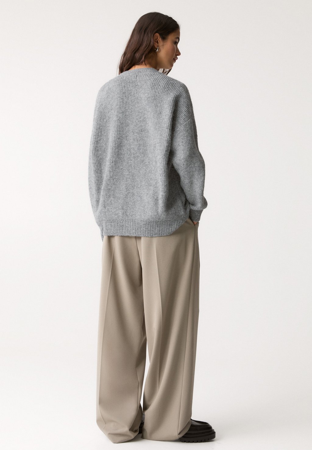 

Кардиган PURL BUTTONED PULL&BEAR, светло-серый