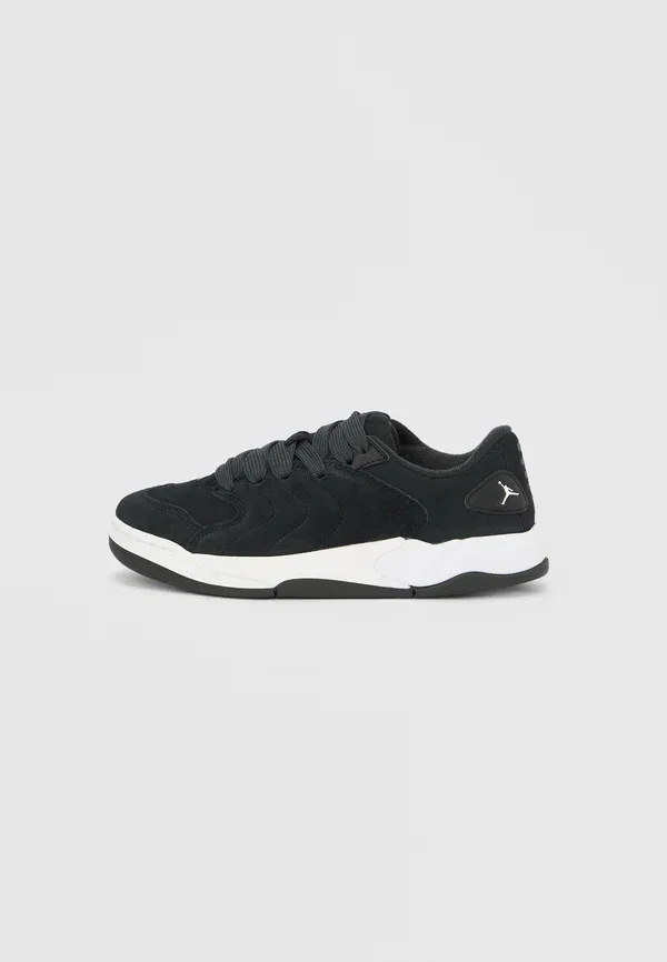 Кроссовки тренировочные Jordan, black/white/dark smoke grey, черный/белый/темно-серый дымчатый