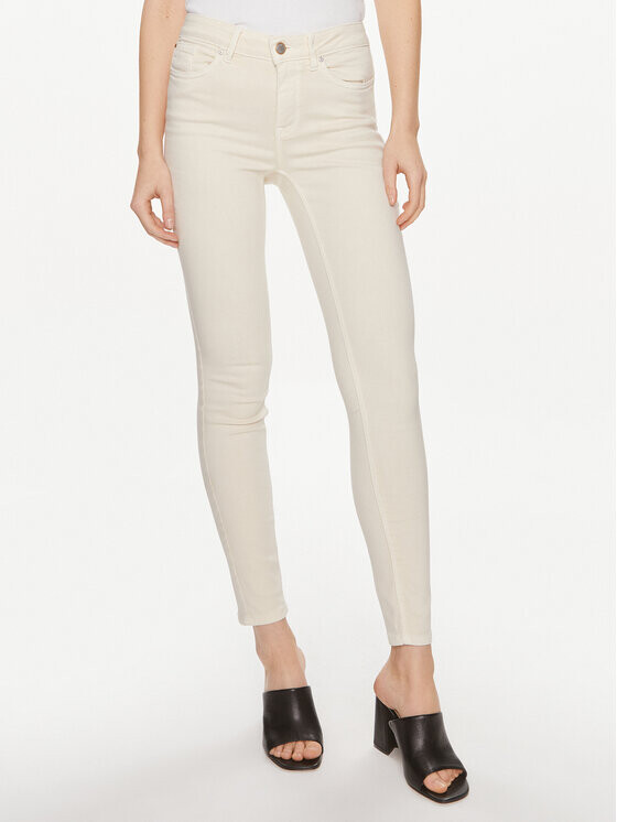 

Джинсы скинни Vero Moda, экрю