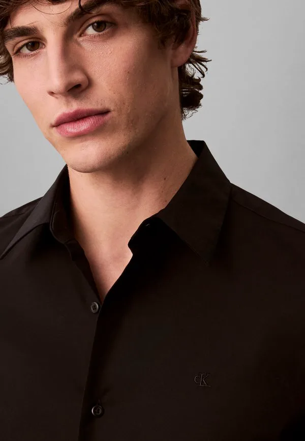 Классическая рубашка из цельного куска ткани Calvin Klein, Black — фото 4