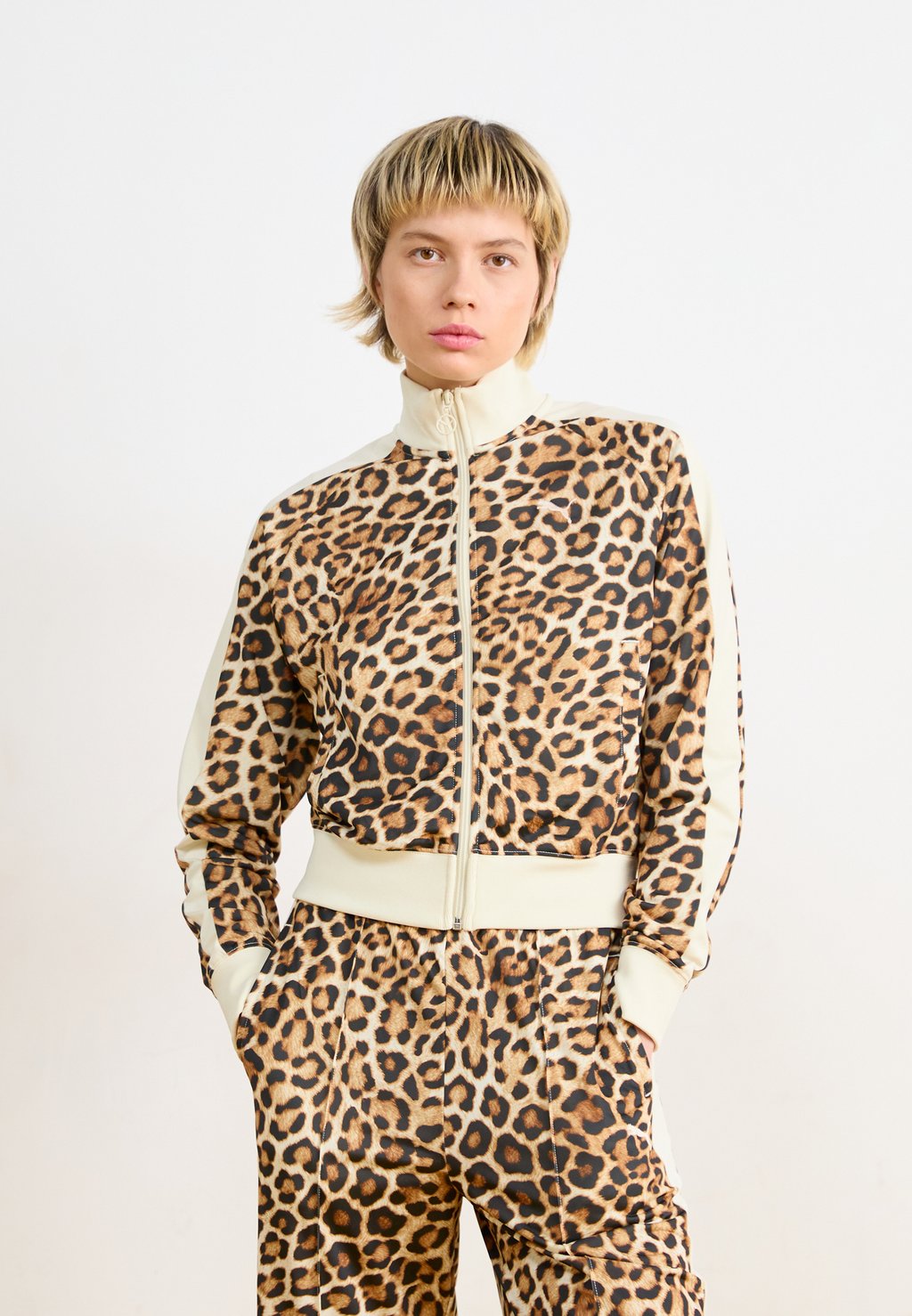 

Тренировочная куртка LUXE SHORT TRACK JACKET Puma, коричневый