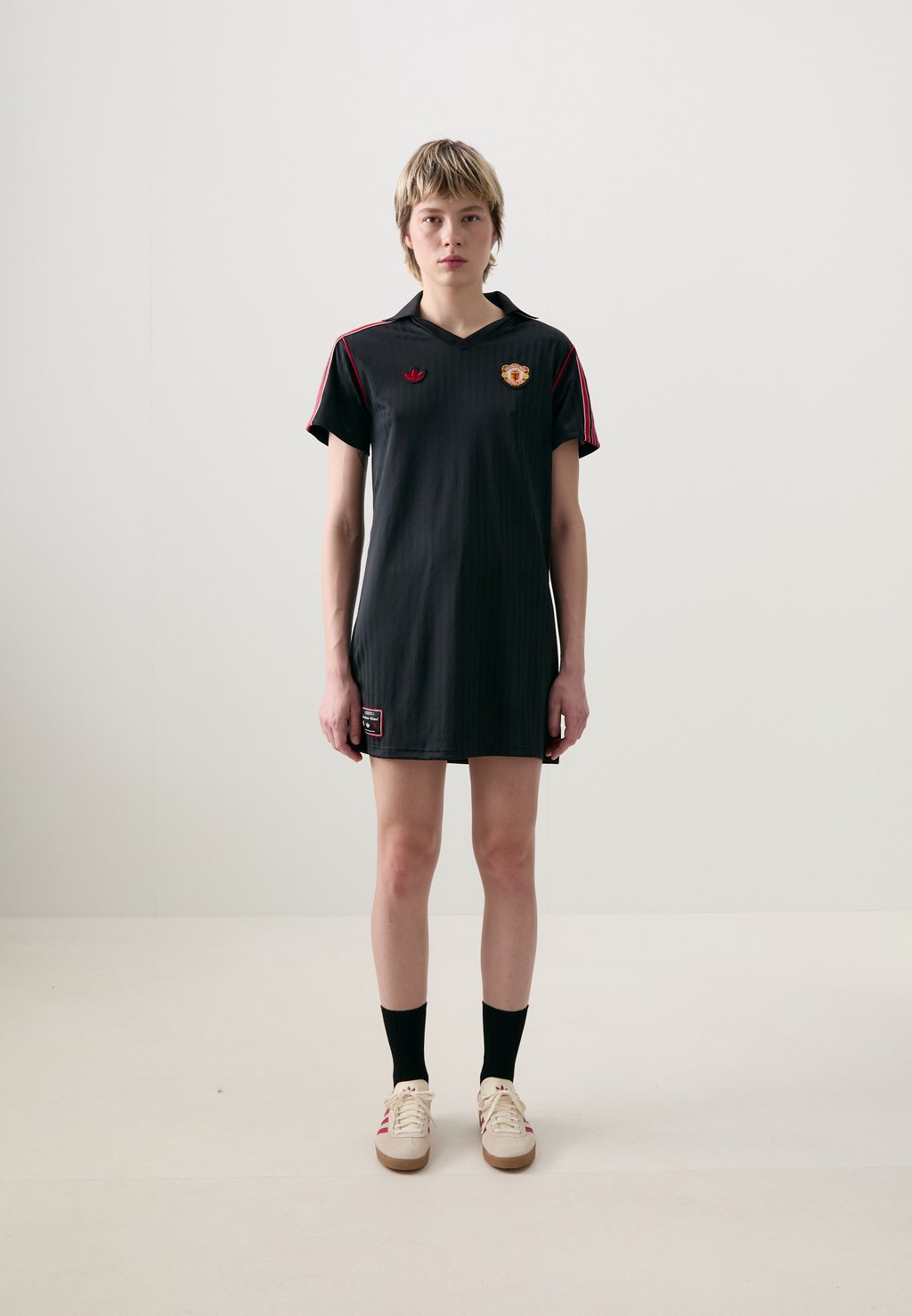 

Платье из джерси MANCHESTER UNITED ICON adidas Originals, черный