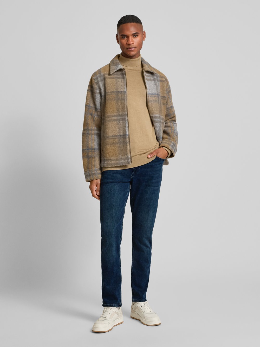 

Джинсы прямого кроя с 5 карманами, модель «DENTON» Tommy Hilfiger