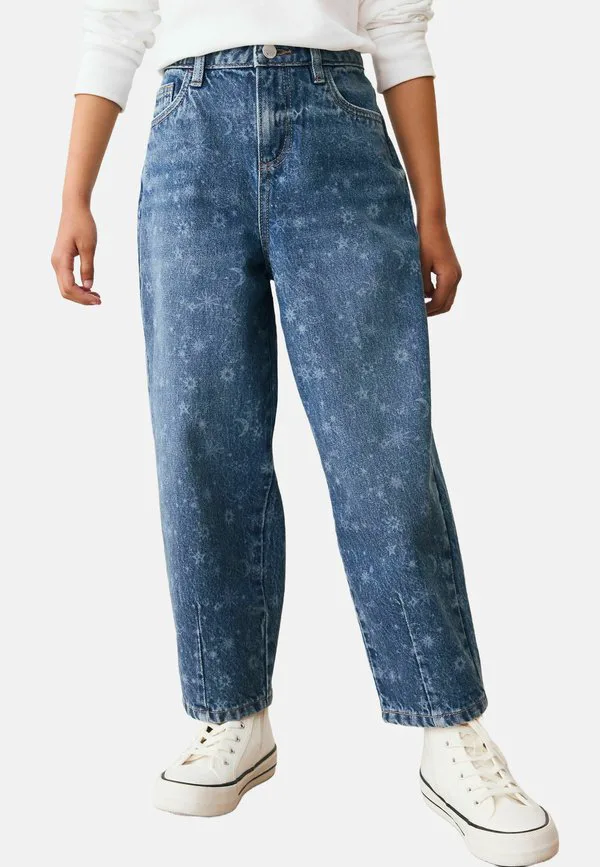 Джинсы прямого кроя, зауженного кроя. Next, Denim Star Laser