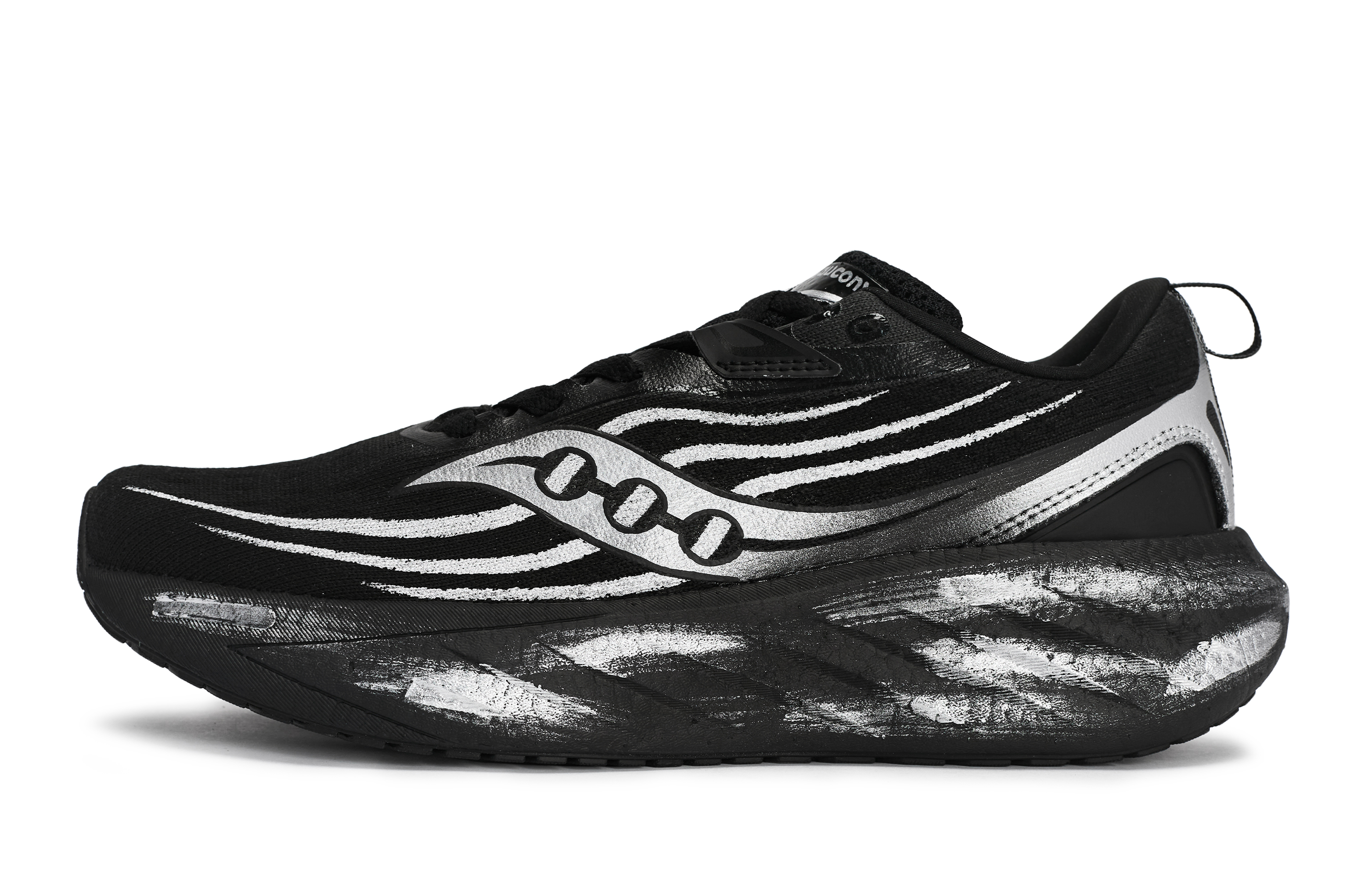 

Saucony TRIUMPH Victory 22 Low top Running Shoes мужские черные серебристые