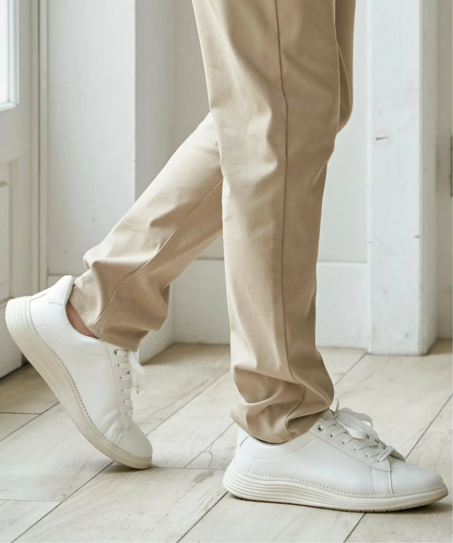 Удобные кроссовки для корта Ikka, white