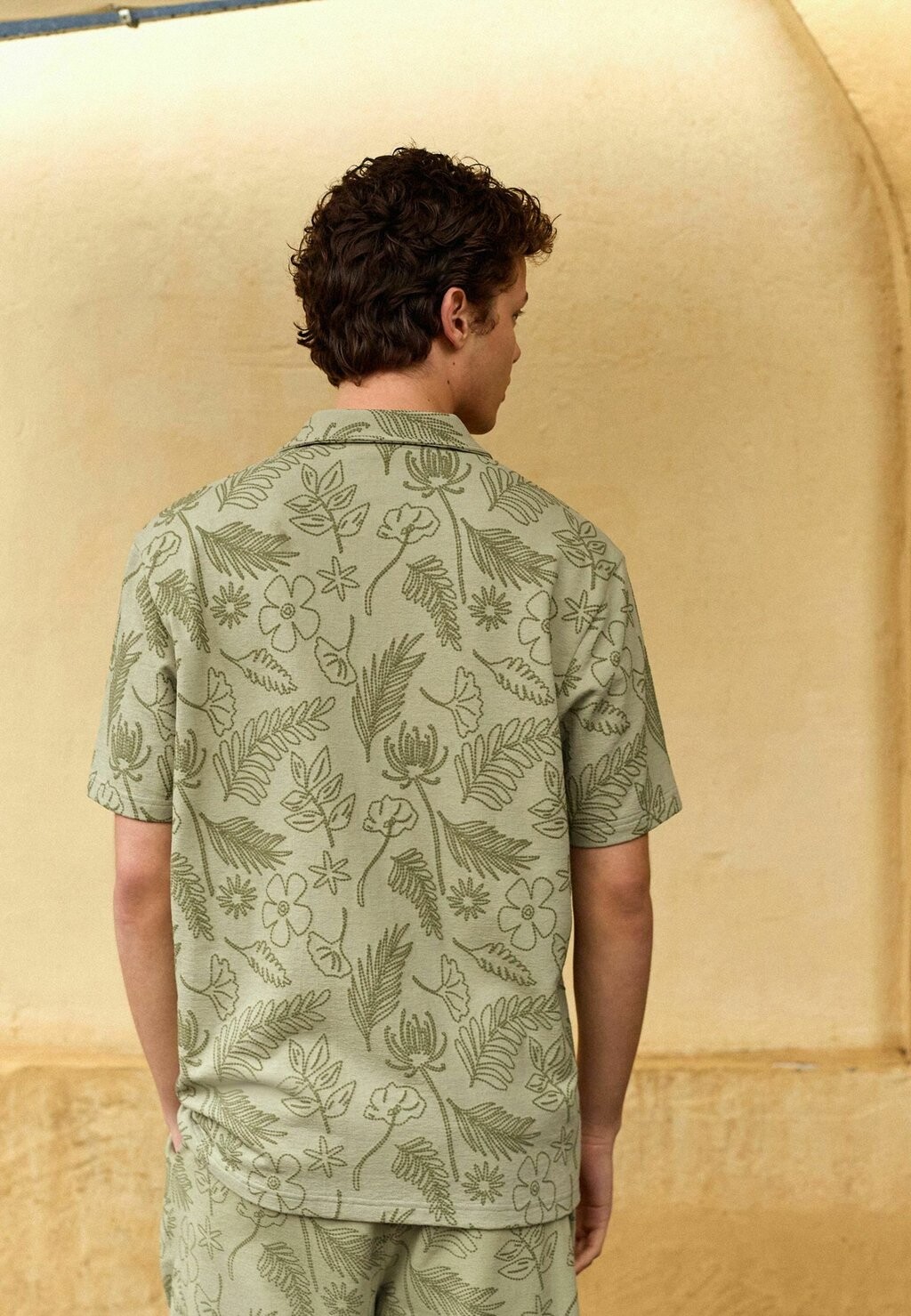 

Рубашка TEXTURED SHORT SLEEVE REGULAR FIT Next, зеленый