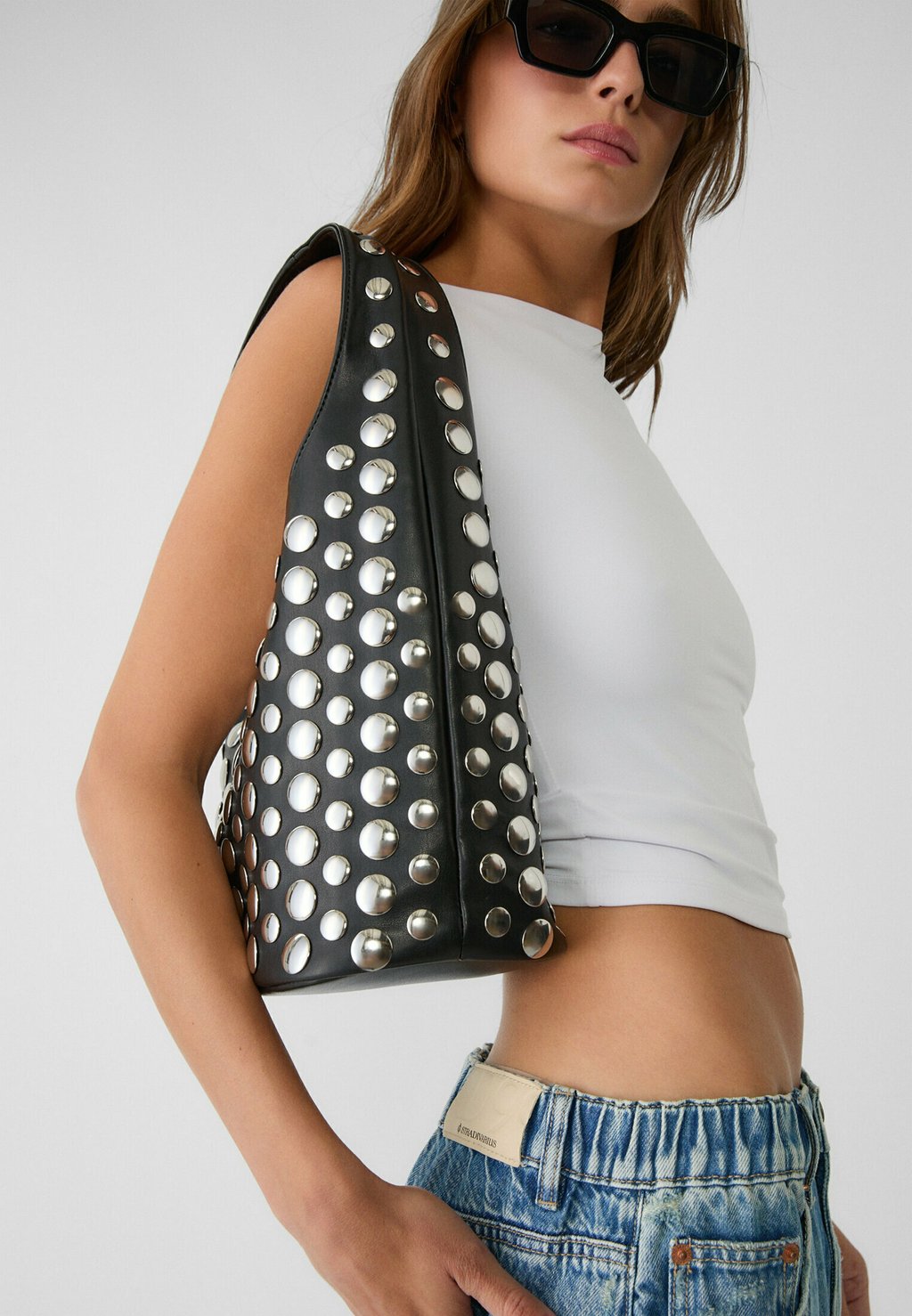 

Сумка STUDDED Stradivarius, черный