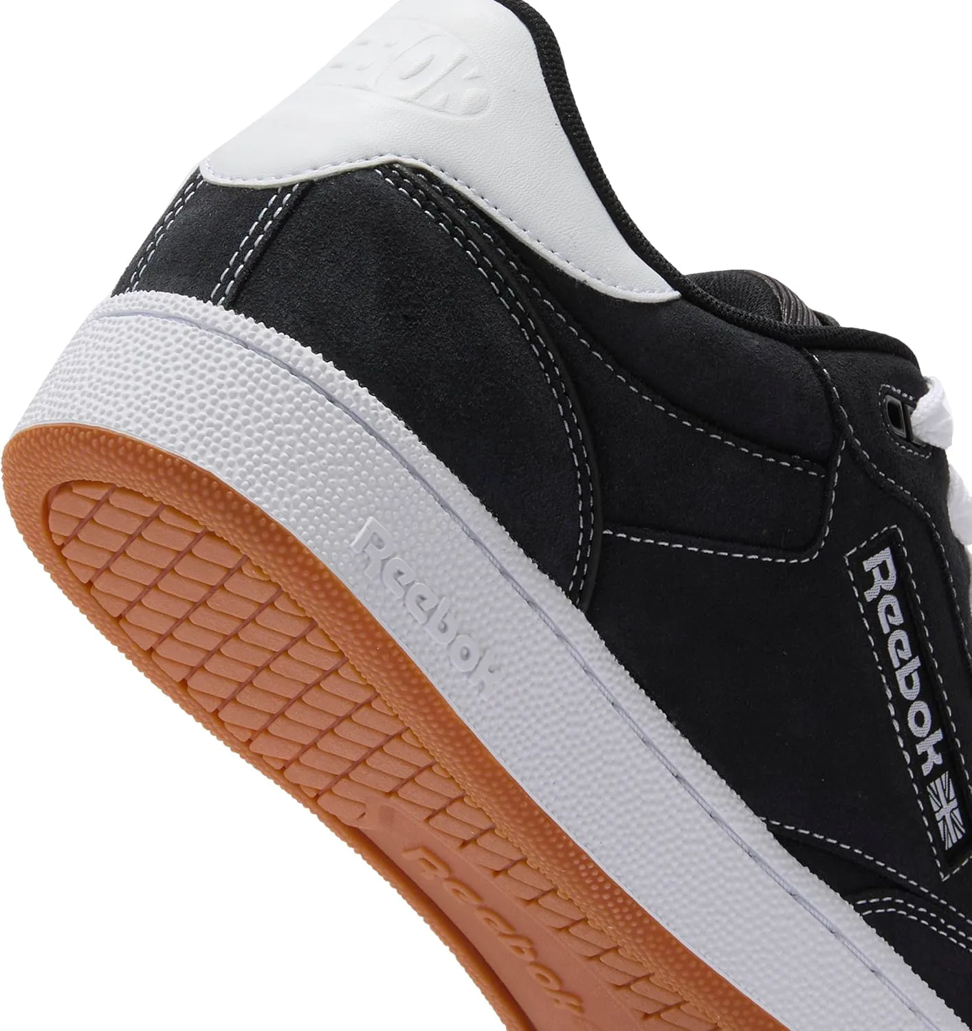 

Мужские кроссовки Reebok низкие, черно-белый