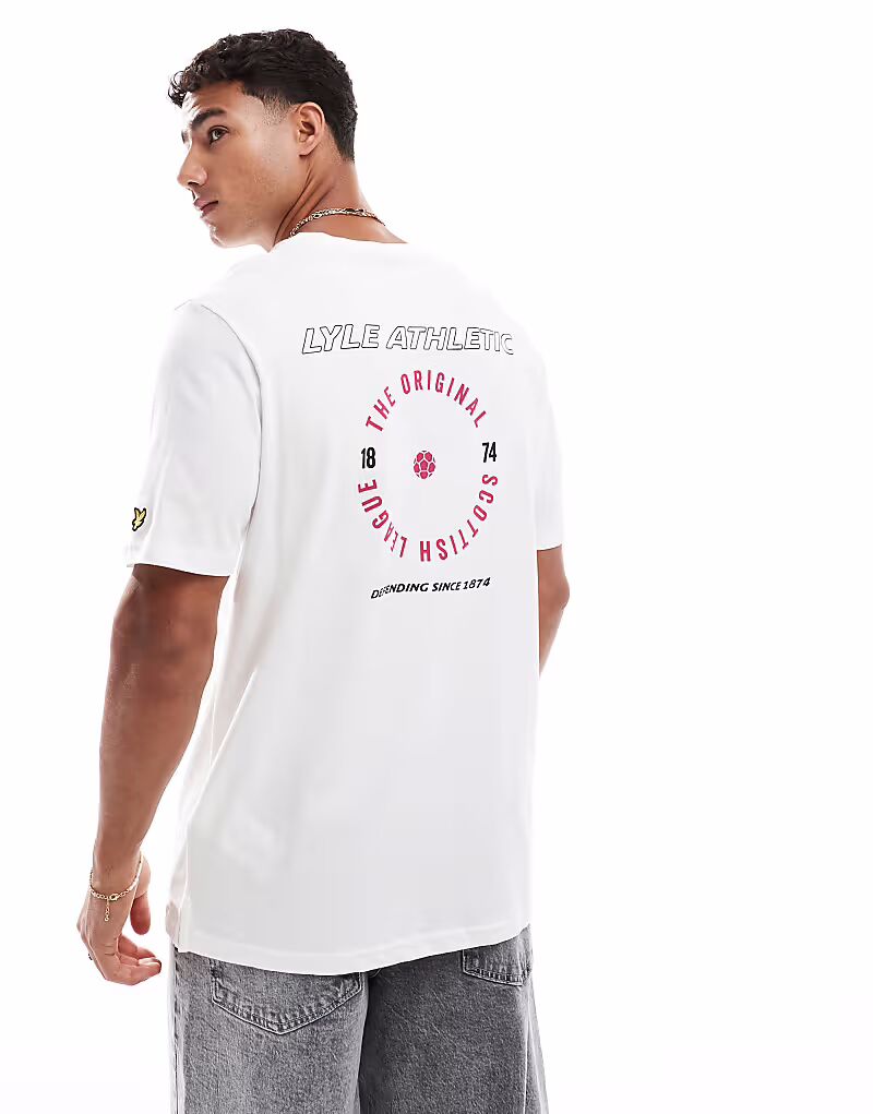 

Футболки Lyle & Scott Ss, спортивная футболка с графическим принтом Lyle в цвете x737, белый/фуксия