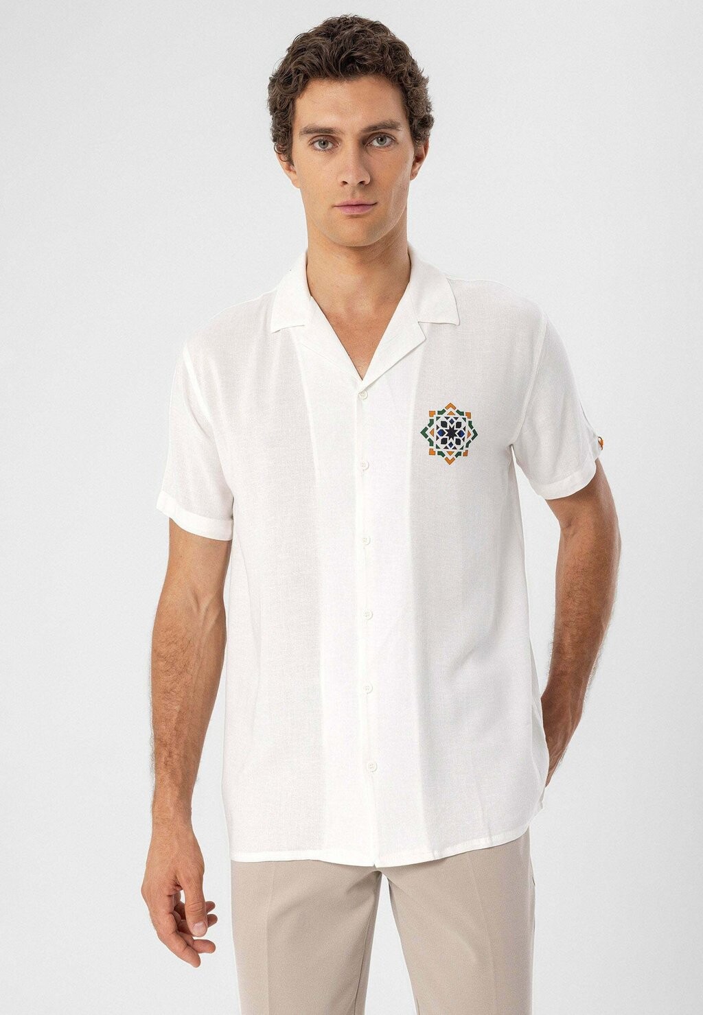 

Рубашка LAPEL COLLAR SHORT SLEEVE Antioch, цвет Ecru