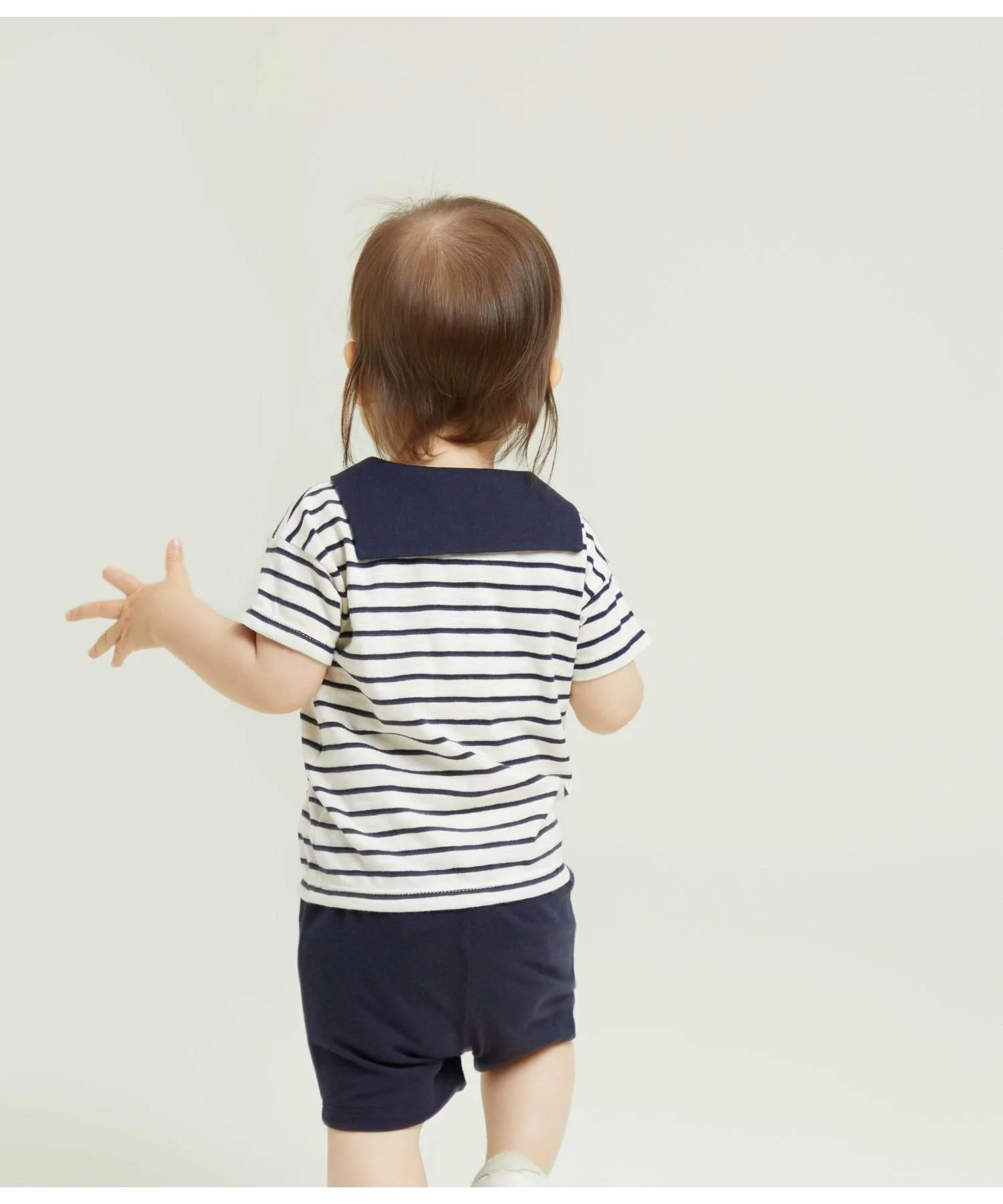 Комплект из матросского топа и шорт PETIT BATEAU, Milky White/Navy — фото 4