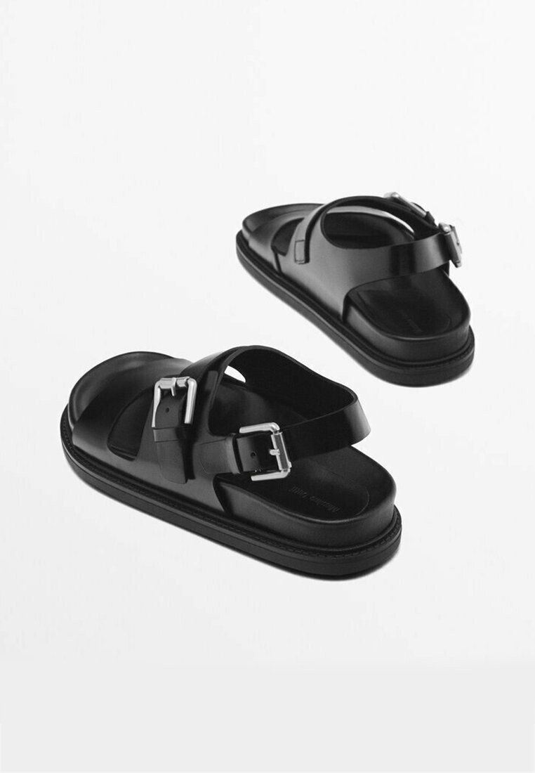 

Сандалии с ремешками FLAT WITH BUCKLES Massimo Dutti, черный