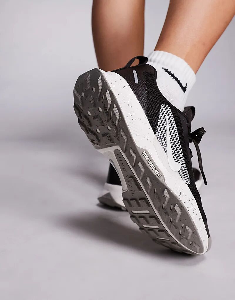 Кроссовки Nike Running Juniper Trail 3 коричневого цвета — фото 4