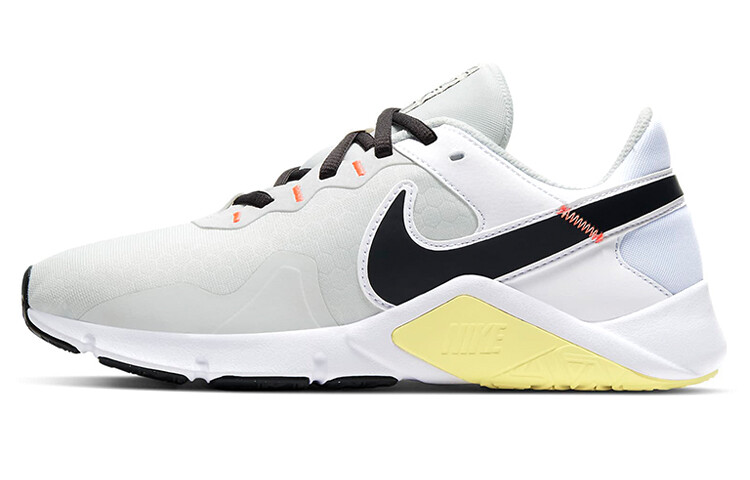 

Женские тренировочные кроссовки Nike Legend Essential