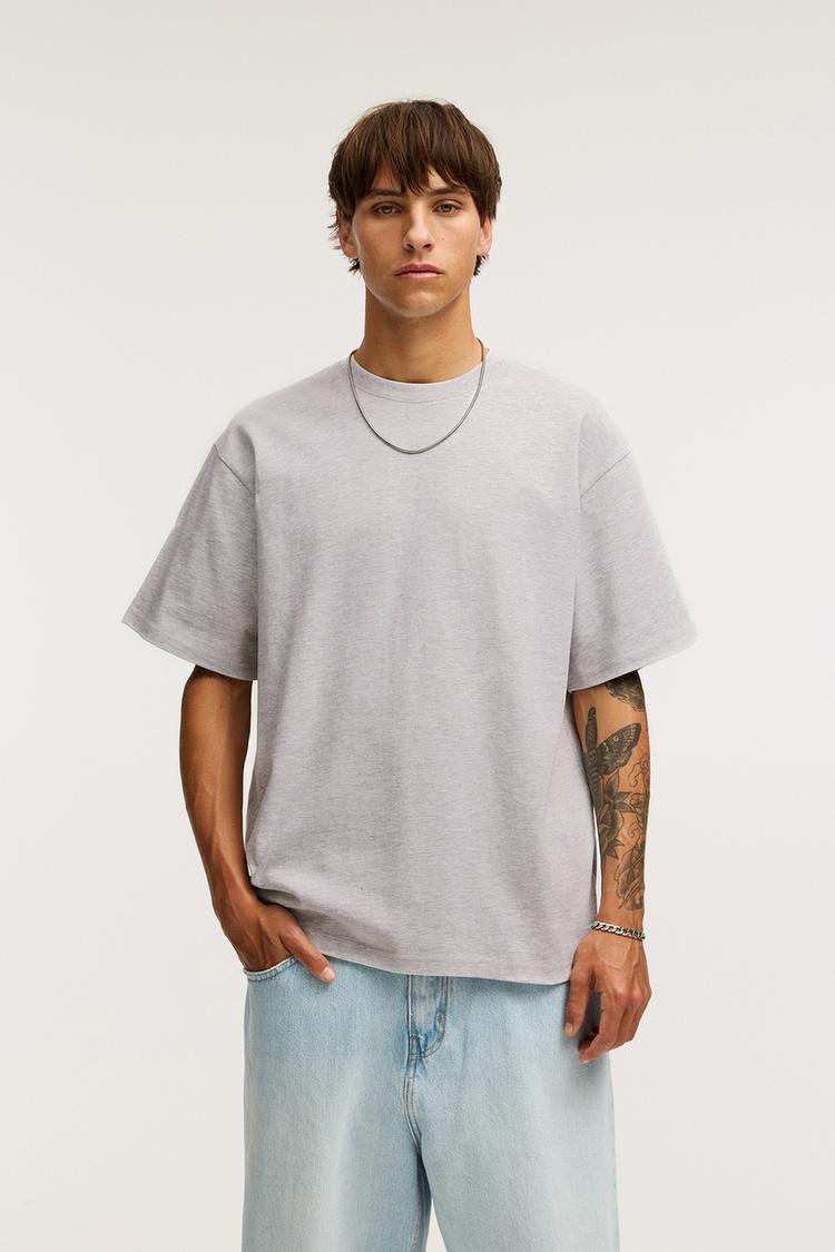 

Футболка с коротким рукавом из плотной ткани Pull And Bear, белый