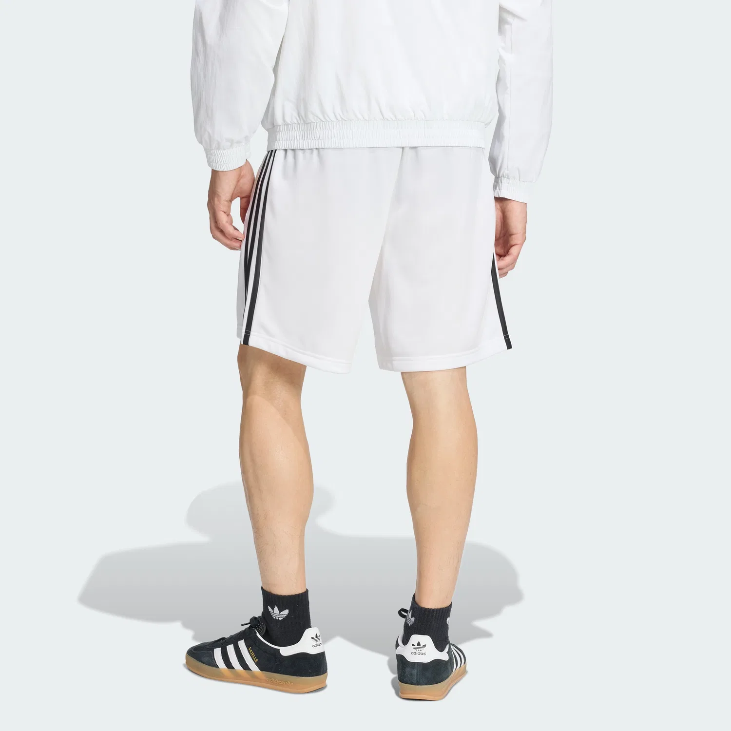Мужские белые шорты Firebird от Adidas — фото 2