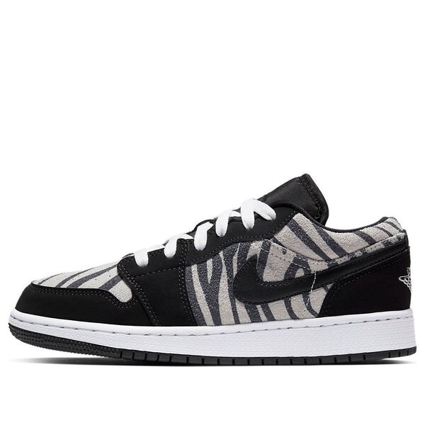 

Кроссовки 1 низкие Air Jordan, черный