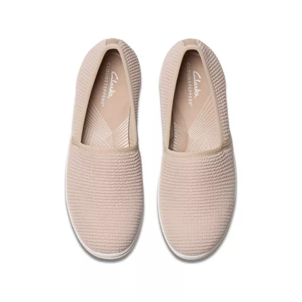 Женские кроссовки Cloudsteppers Breeze Stretch без застежек Clarks, цвет sand — фото 4