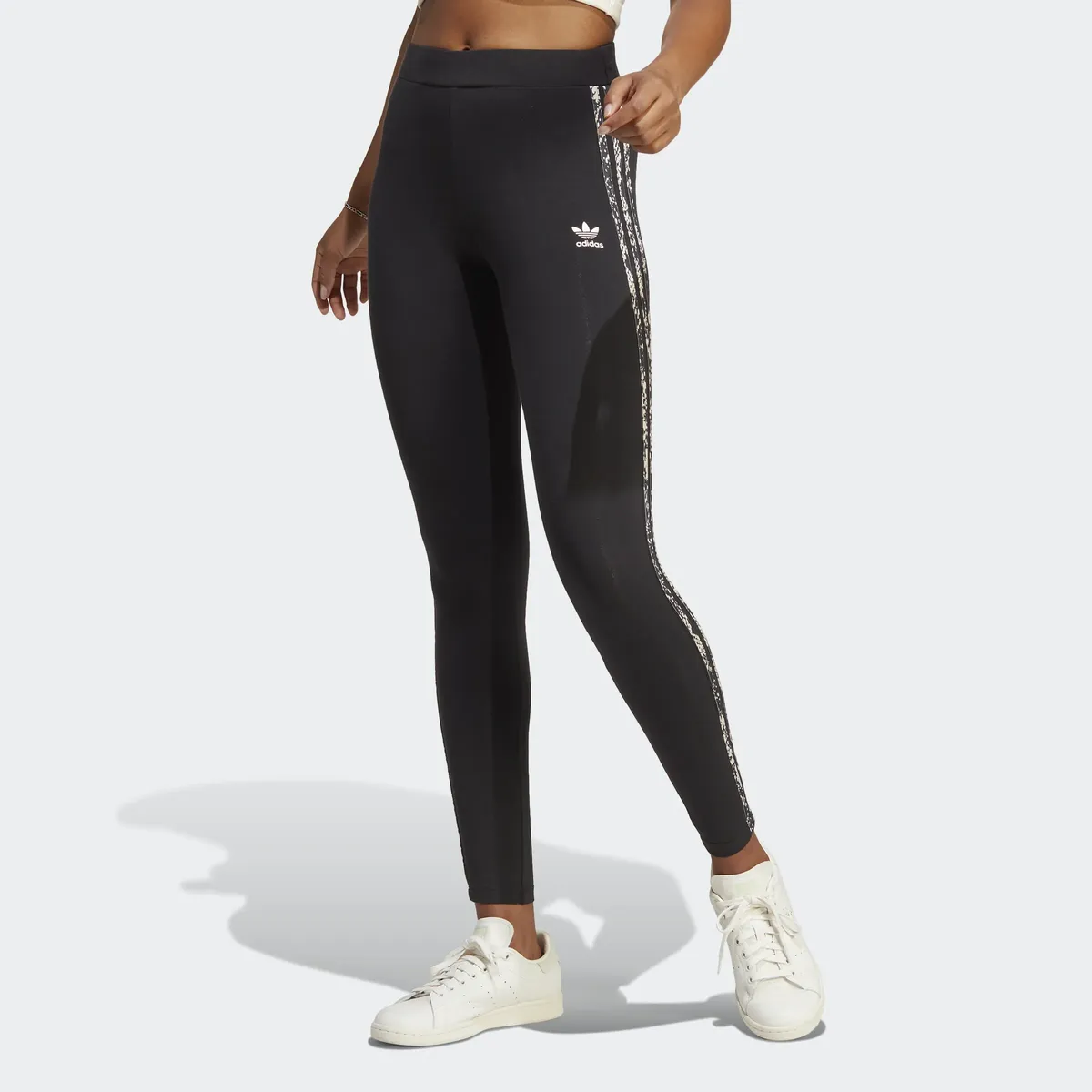 

Леггинсы Adidas Originals "3-ПОЛОСКИ С ПРИНТОМ" (1 шт.), черный