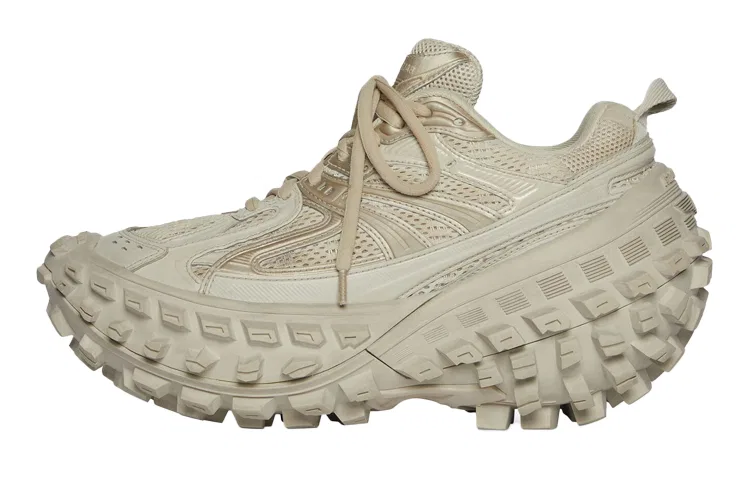 Кроссовки Chunky Balenciaga Defender Beige