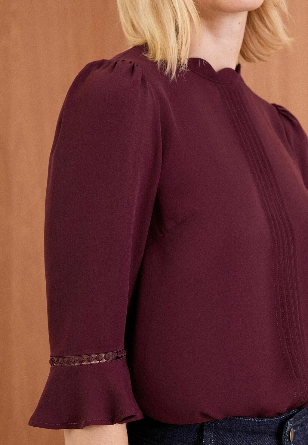 

Блуза SCALLOP PINTUCK FLUTE SLEEVE REGULAR FIT Love & Roses, красный