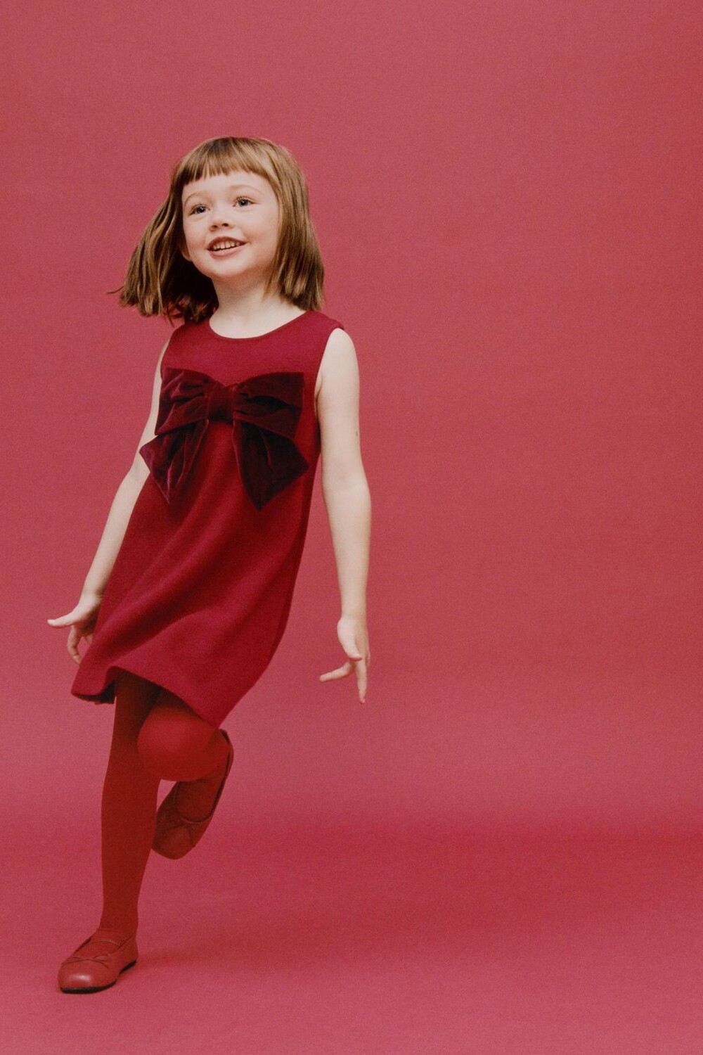 

Вязаное платье с галстуком ZARA, цвет dark red