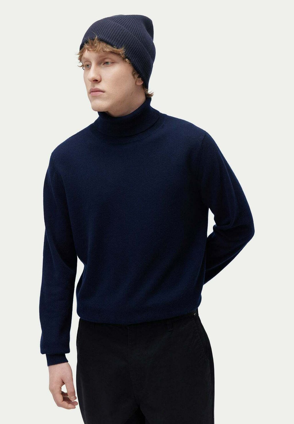 

Шапка GOBI Cashmere, темно-синий