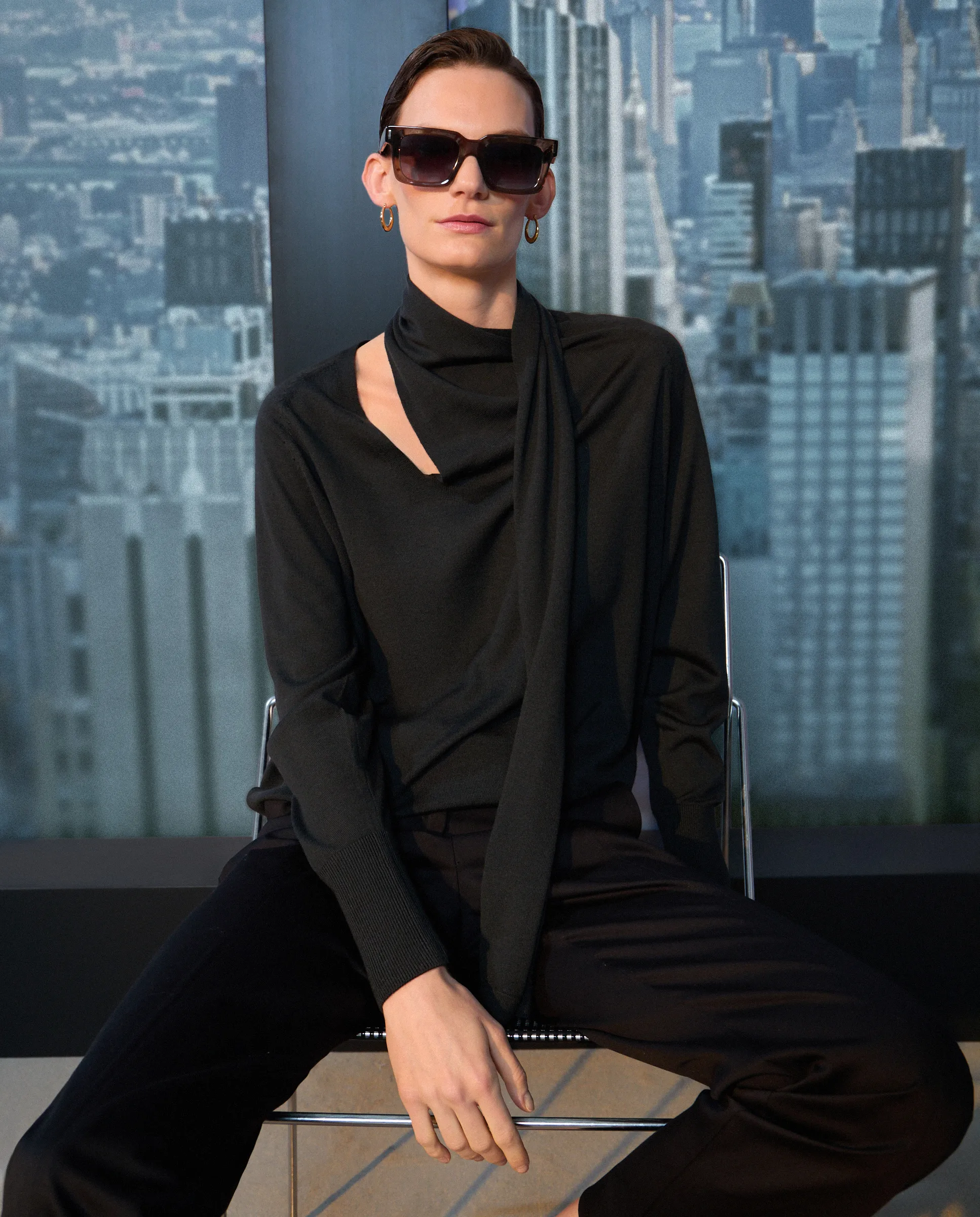 

Женский джемпер из гладкой шерсти мериноса Woman Limited El Corte Inglés, серый