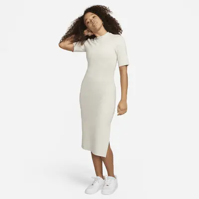 

Платье Nike Sportswear Essential, цвет Light Orewood Brown/Sail