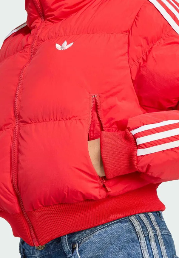 Укороченная зимняя куртка Adidas Originals, Better Scarlet — фото 4