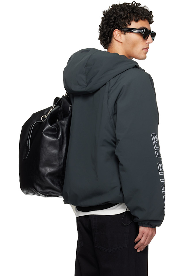 Fear Of God Essentials Серая праздничная нейлоновая куртка-анорак с половинной молнией — фото 3