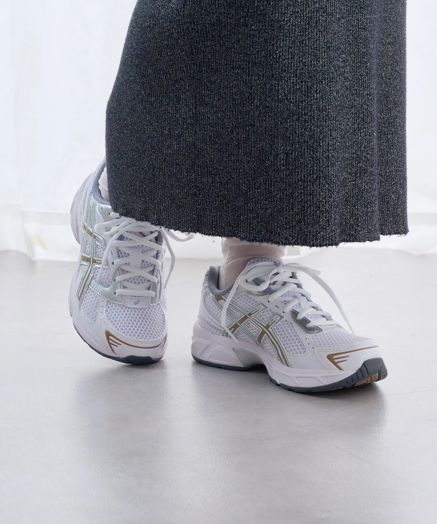 Унисекс кроссовки ASICS GEL-1130 для бега и спорта белые — фото 4