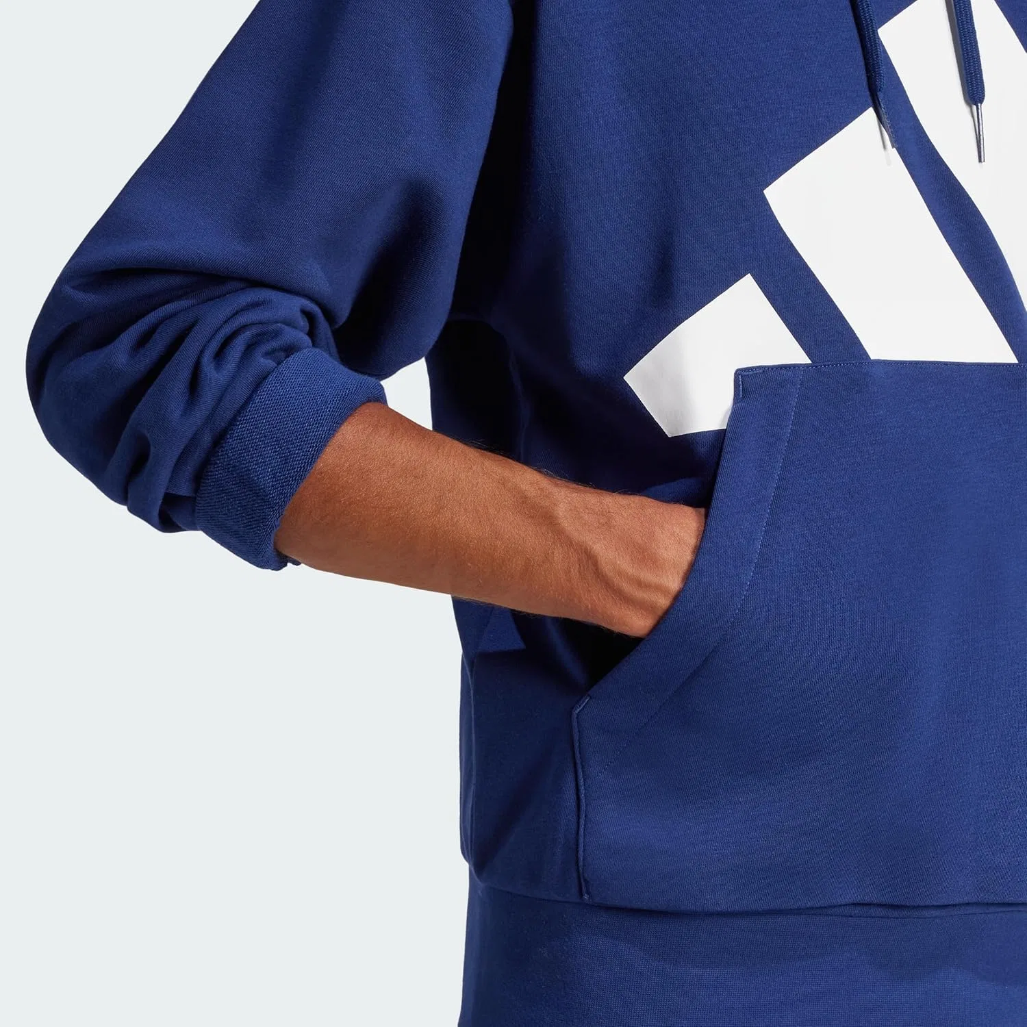 Толстовка Adidas Essentials Big Logo French Terry с капюшоном, темно-синий/белый — фото 3