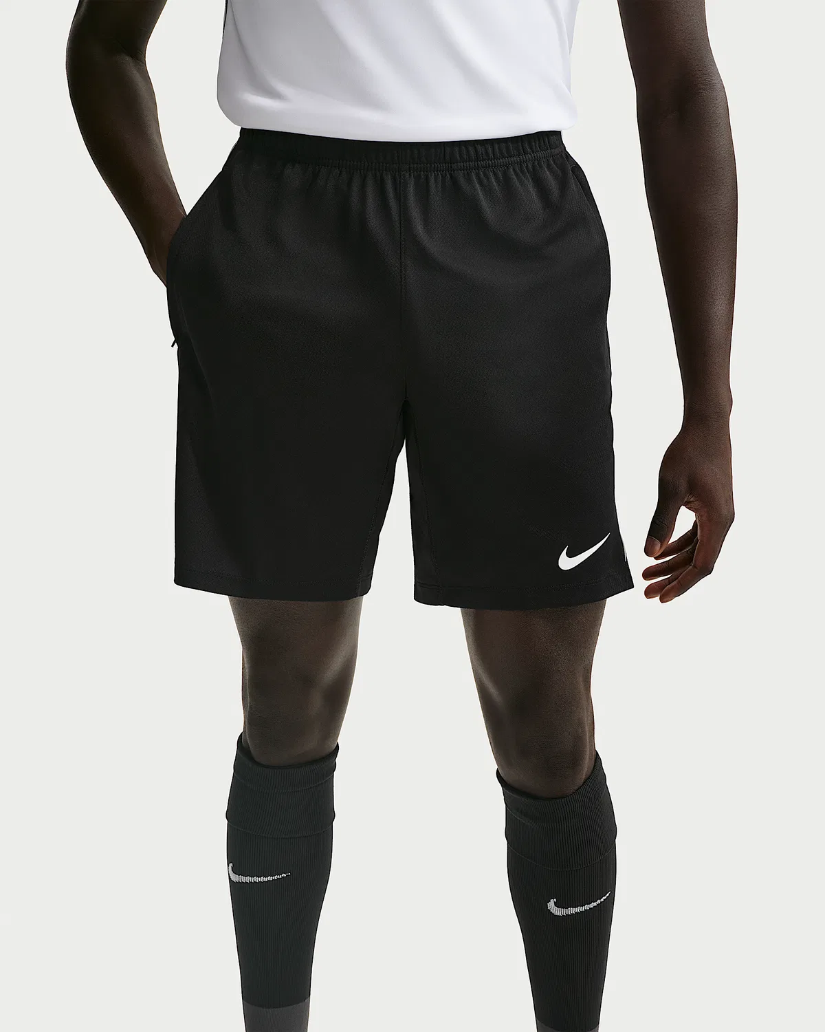 Мужские футбольные шорты Nike Strike Dri-FIT, Black/White/White/White — фото 2