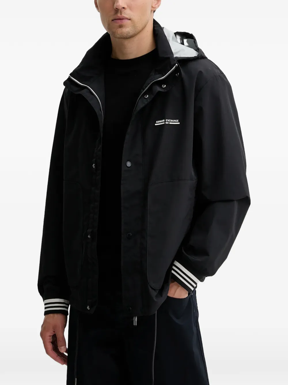 

Бомбер с принтом-логотипом Armani Exchange, черный