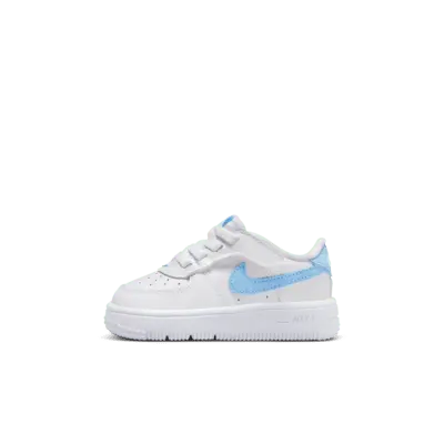 

Кроссовки Nike Force 1 Low EasyOn, цвет White/White/Aquarius Blue