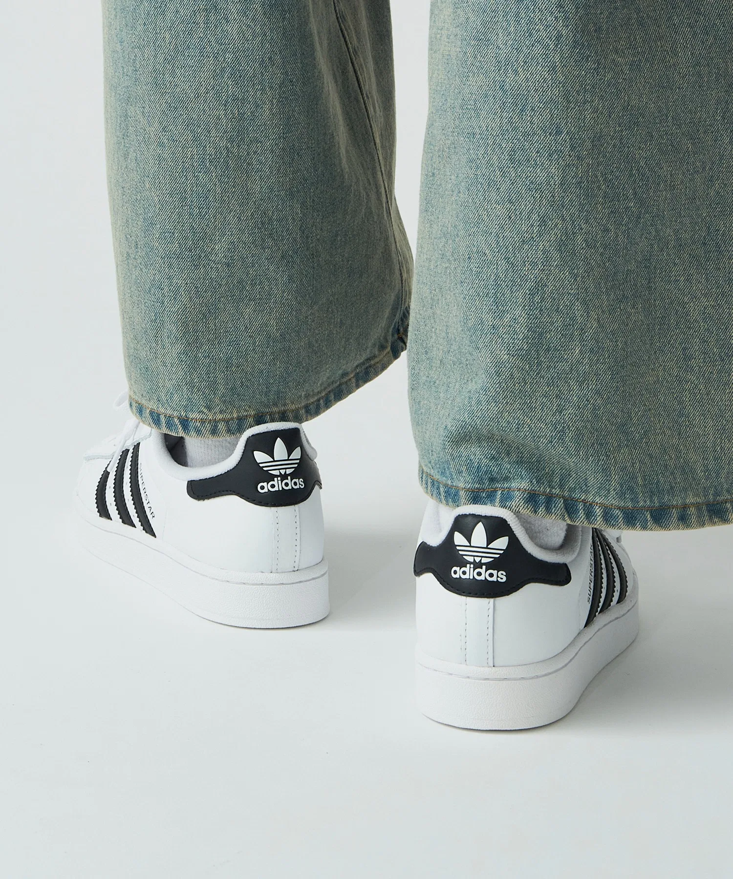 Унисекс кроссовки SUPERSTAR ll adidas белые — фото 4