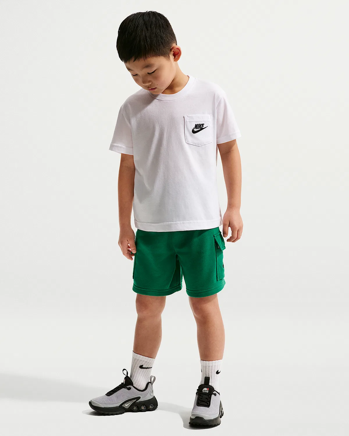 Детский комплект: футболка с карманом и шорты из французского трикотажа Nike Sportswear, Malachite