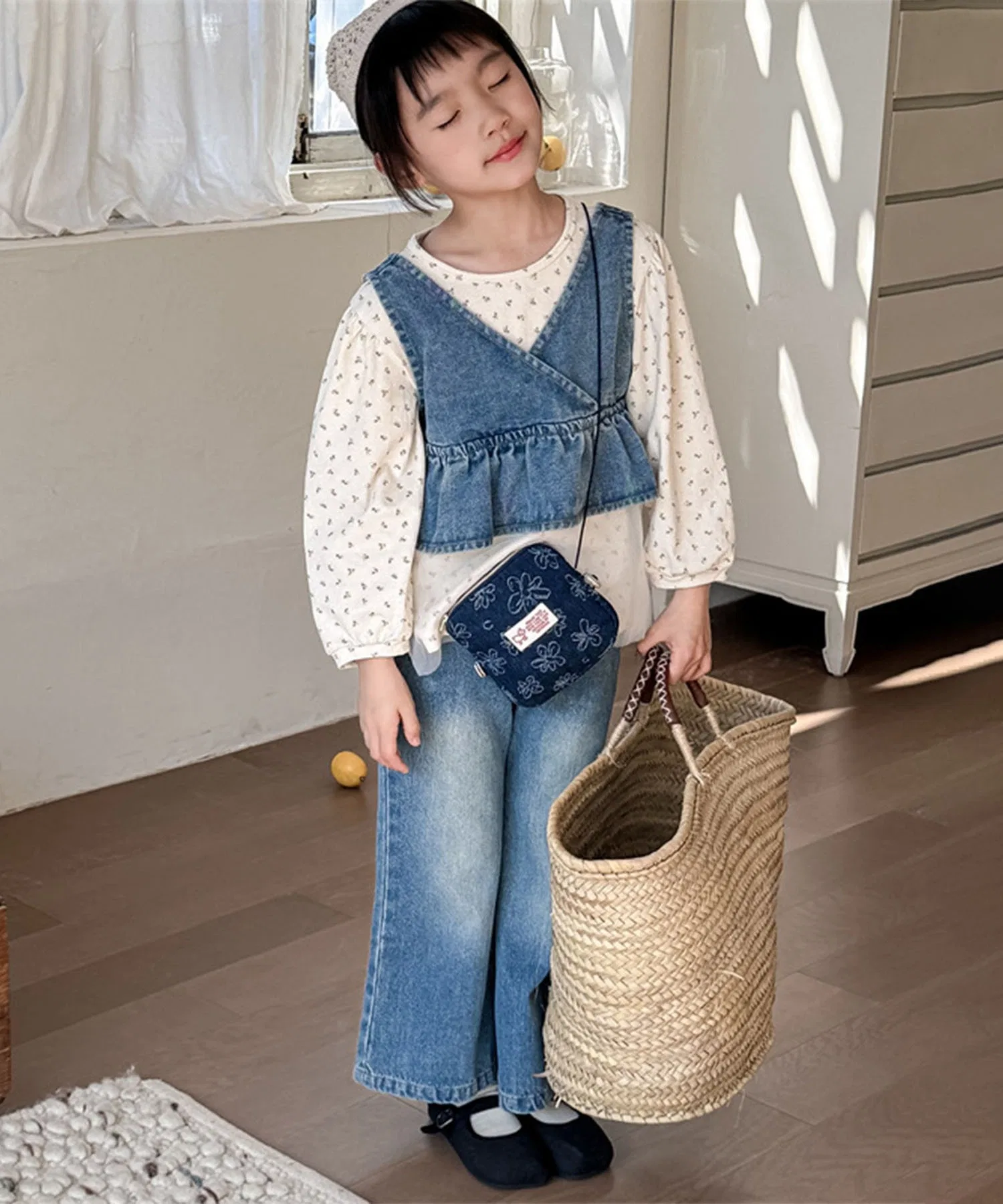 【aimoha-KIDS-】Детский джинсовый бюстгальтер + брюки полурасклешенной формы (SS)