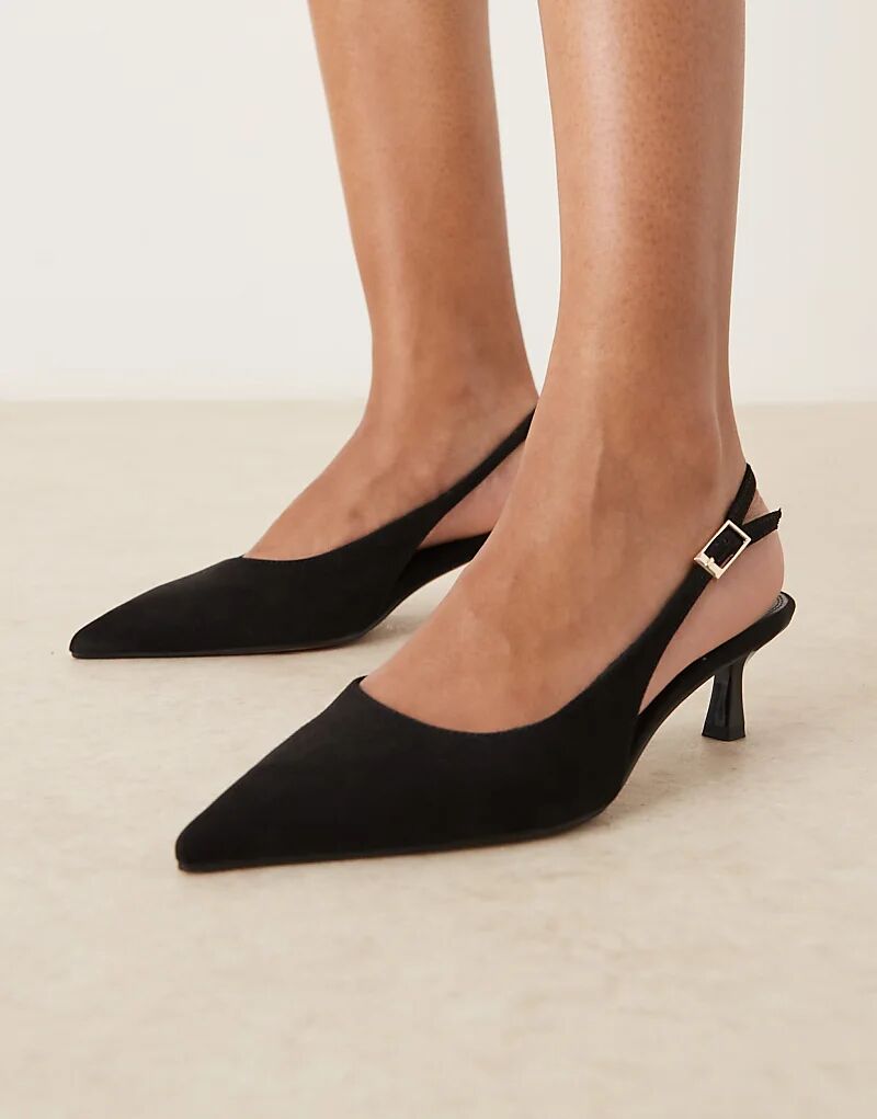 Туфли ASOS DESIGN Wide Fit Skip с открытой пяткой и каблуком-рюмочкой из черной замши